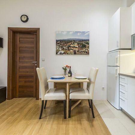 Apartment Bartol Zagreb Buitenkant foto